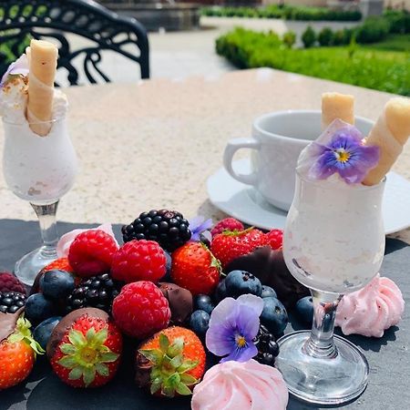 Hotel Palac Poledno Eksteriør bilde