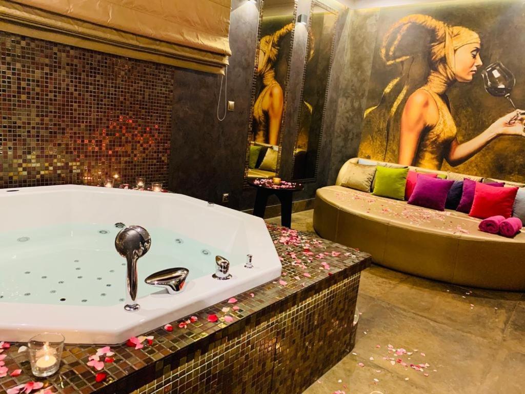 Hotel Palac Poledno Eksteriør bilde