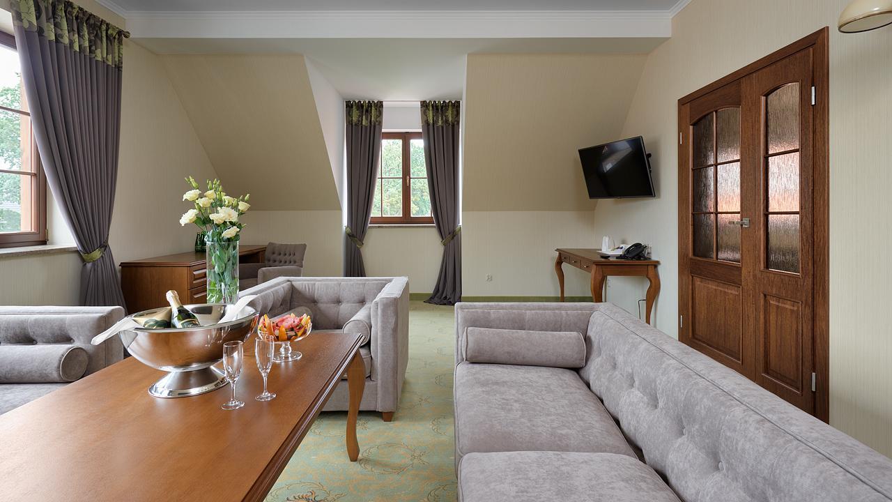 Hotel Palac Poledno Eksteriør bilde